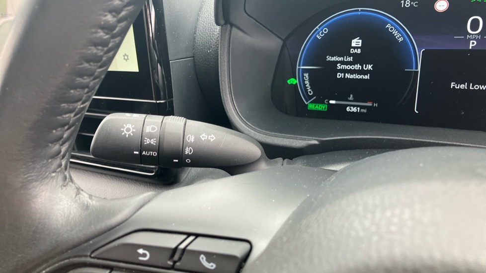 Toyota Yaris 1.5 Hybrid Excel 5dr CVT Hybrid Hatchback - Image 36