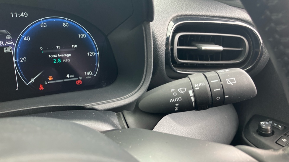 Toyota Yaris 1.5 Hybrid Excel 5dr CVT Hybrid Hatchback - Image 37