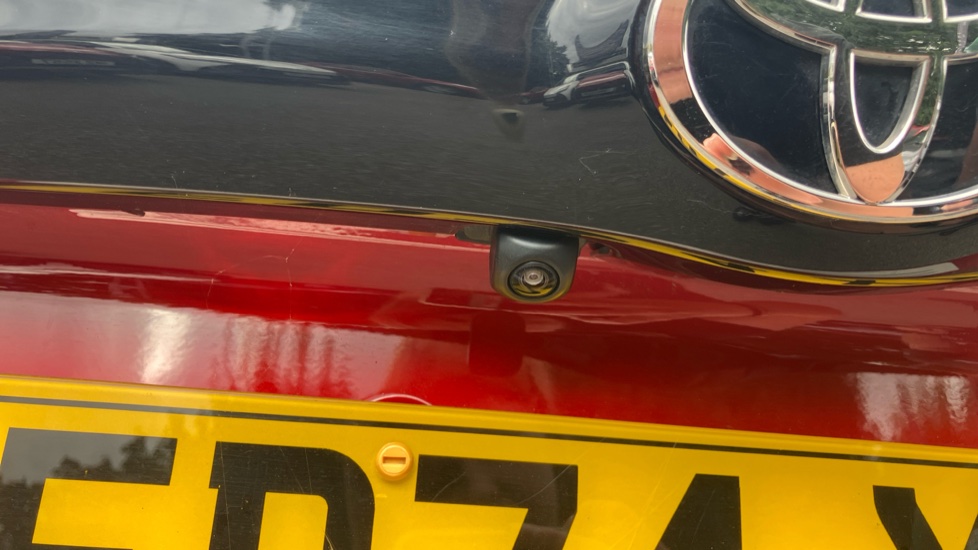 Toyota Yaris 1.5 Hybrid Excel 5dr CVT Hybrid Hatchback - Image 60