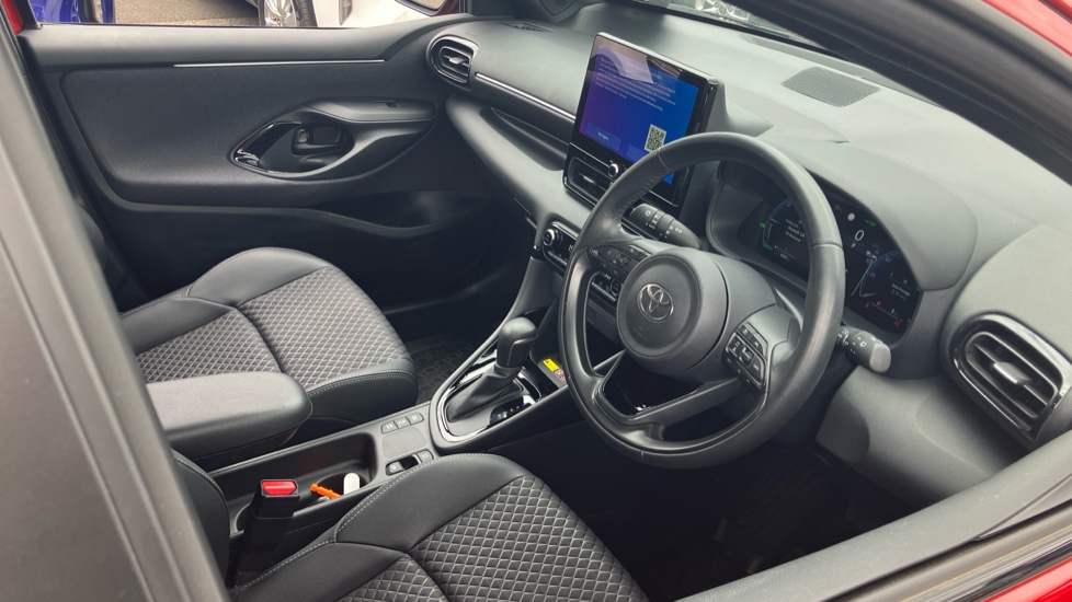 Toyota Yaris 1.5 Hybrid Excel 5dr CVT Hybrid Hatchback - Image 62