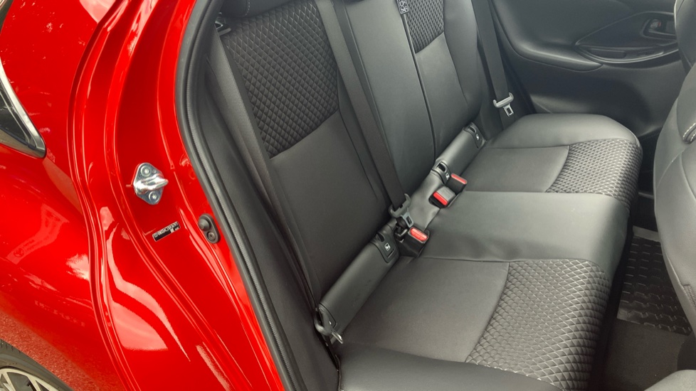 Toyota Yaris 1.5 Hybrid Excel 5dr CVT Hybrid Hatchback - Image 63