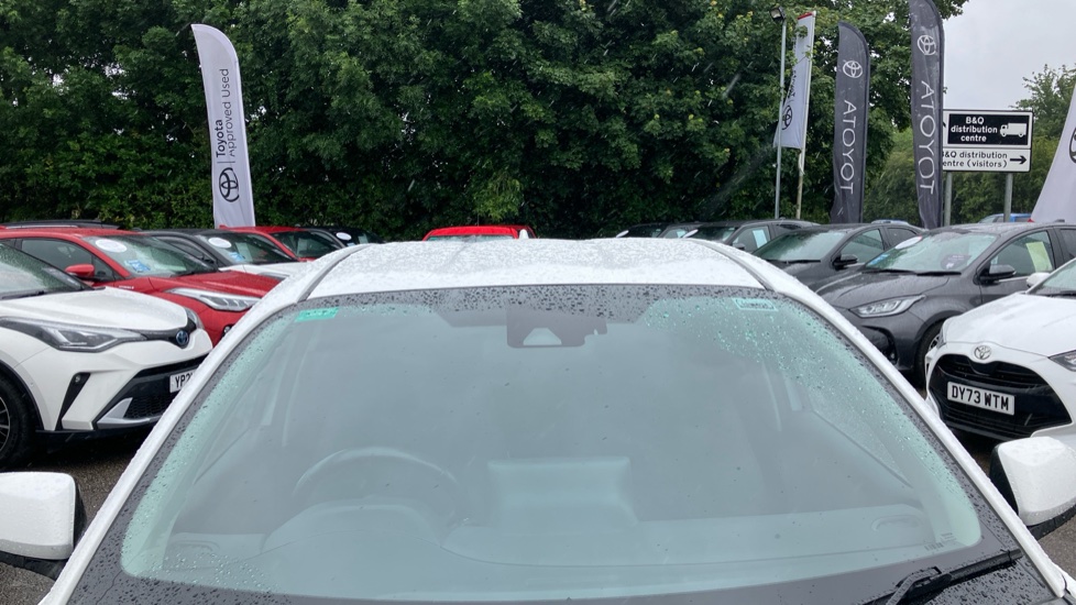 Toyota Yaris 1.5 Hybrid Design 5dr CVT Hybrid Hatchback - Image 29