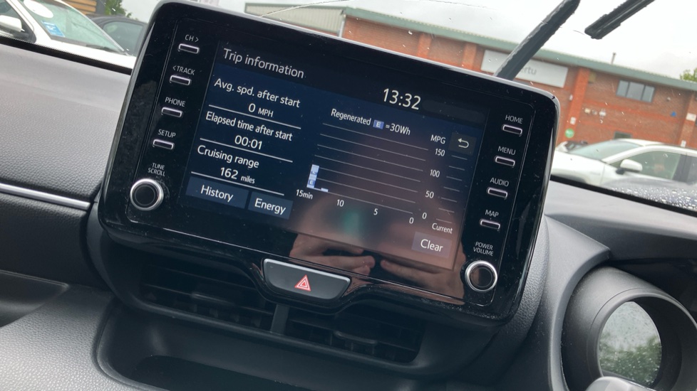 Toyota Yaris 1.5 Hybrid Design 5dr CVT Hybrid Hatchback - Image 64