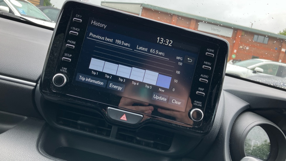 Toyota Yaris 1.5 Hybrid Design 5dr CVT Hybrid Hatchback - Image 65