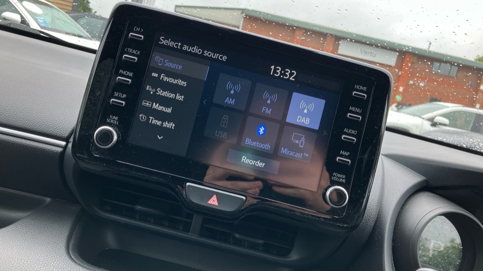 Toyota Yaris 1.5 Hybrid Design 5dr CVT Hybrid Hatchback - Image 66