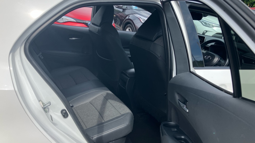 Toyota Corolla 1.8 VVT-i Hybrid Design 5dr CVT Hybrid Hatchback - Image 8