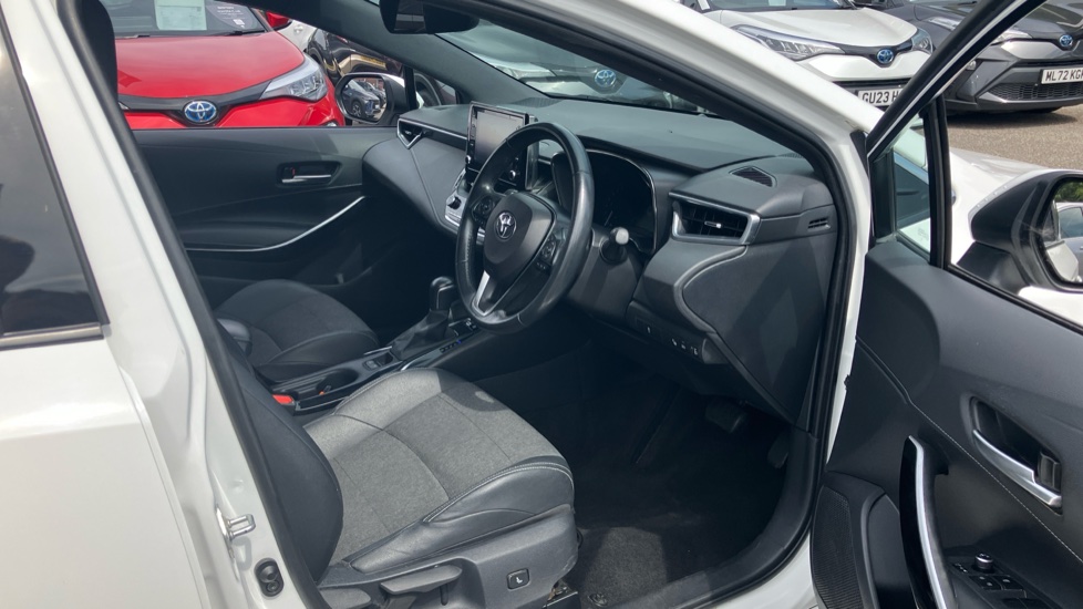 Toyota Corolla 1.8 VVT-i Hybrid Design 5dr CVT Hybrid Hatchback - Image 12