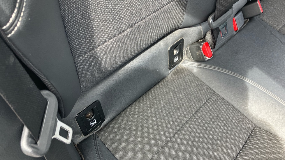 Toyota Corolla 1.8 VVT-i Hybrid Design 5dr CVT Hybrid Hatchback - Image 14
