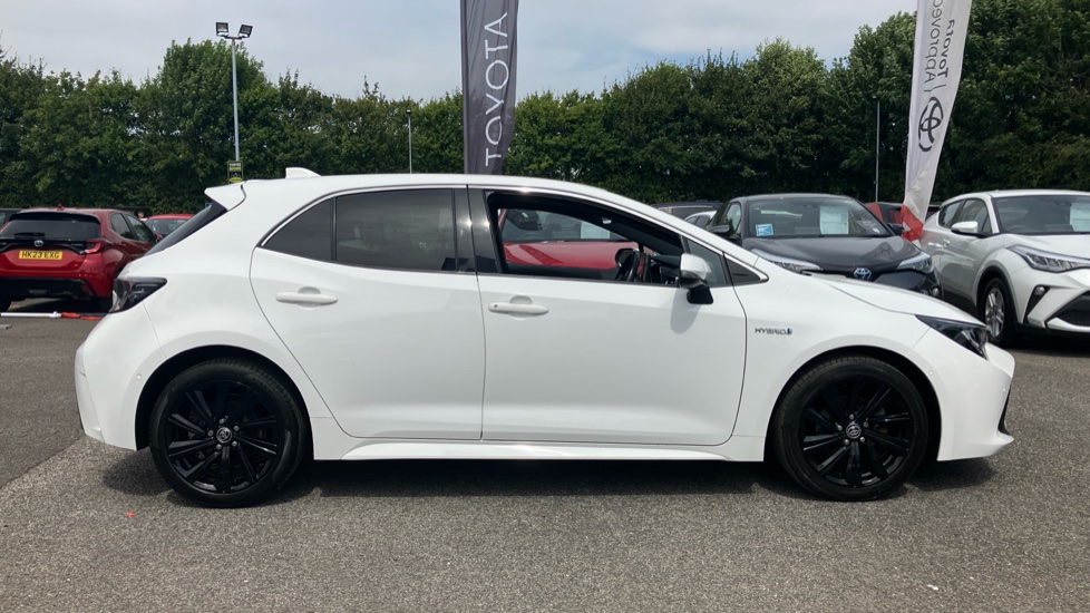 Toyota Corolla 1.8 VVT-i Hybrid Design 5dr CVT Hybrid Hatchback - Image 23