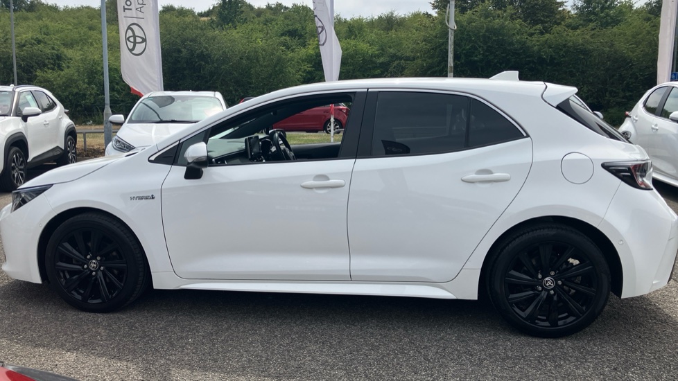 Toyota Corolla 1.8 VVT-i Hybrid Design 5dr CVT Hybrid Hatchback - Image 24