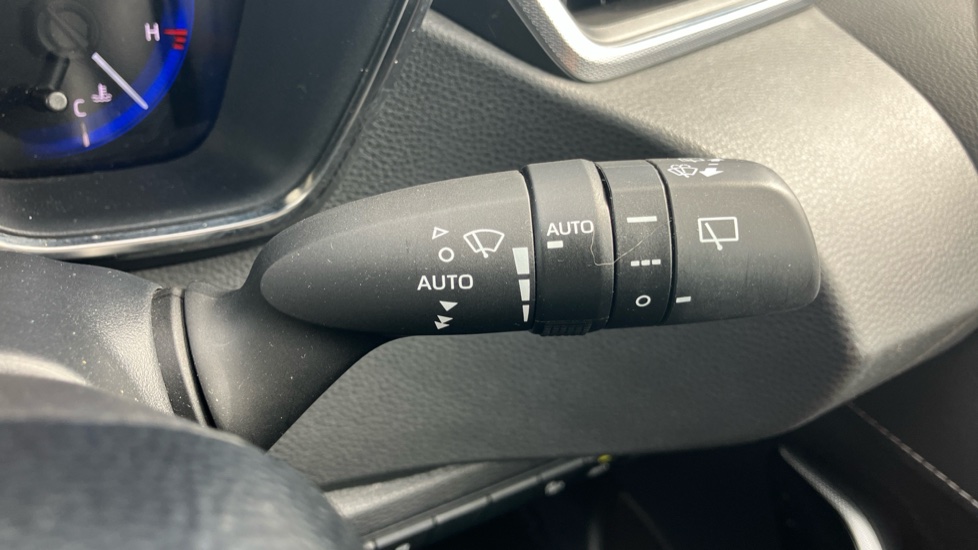 Toyota Corolla 1.8 VVT-i Hybrid Design 5dr CVT Hybrid Hatchback - Image 37