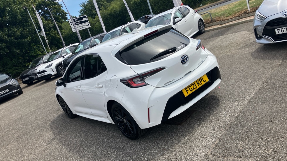 Toyota Corolla 1.8 VVT-i Hybrid Design 5dr CVT Hybrid Hatchback - Image 55