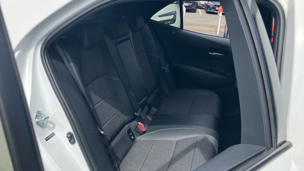 Toyota Corolla 1.8 VVT-i Hybrid Design 5dr CVT Hybrid Hatchback - Image 65