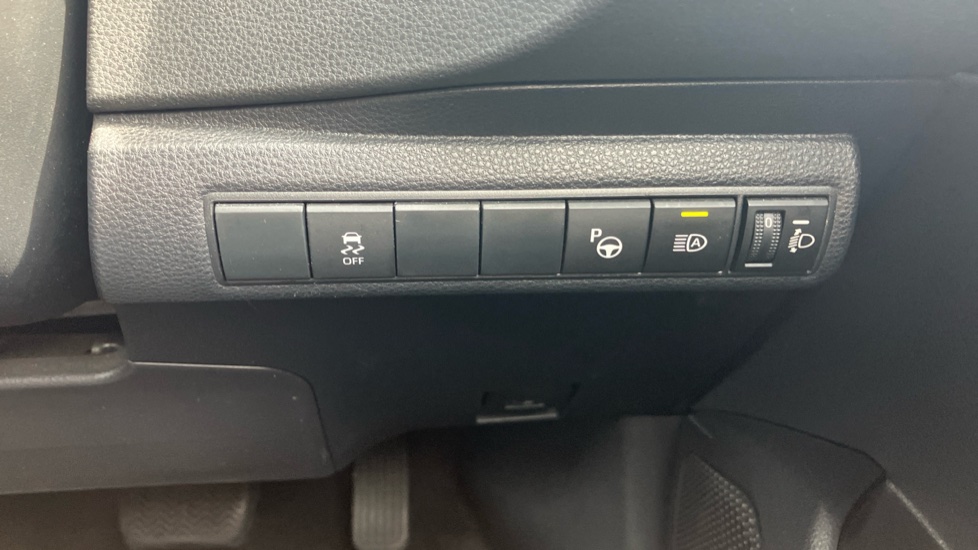Toyota Corolla 1.8 VVT-i Hybrid Design 5dr CVT Hybrid Hatchback - Image 69