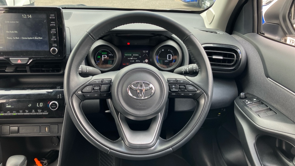 Toyota Yaris Cross 1.5 Hybrid Icon 5dr CVT Hybrid Estate - Image 7