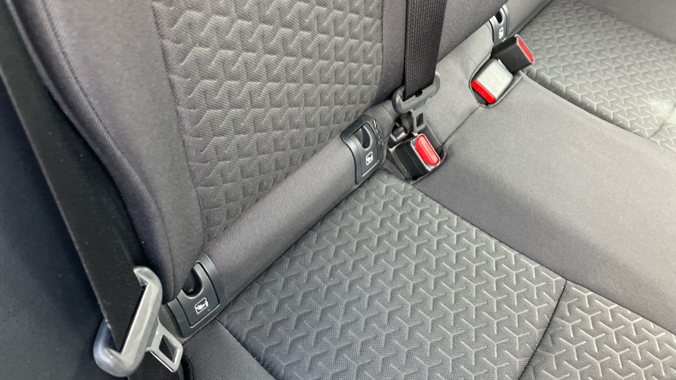 Toyota Yaris Cross 1.5 Hybrid Icon 5dr CVT Hybrid Estate - Image 14