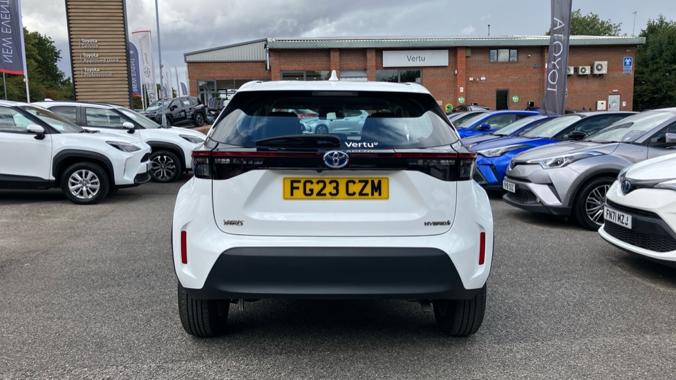 Toyota Yaris Cross 1.5 Hybrid Icon 5dr CVT Hybrid Estate - Image 26