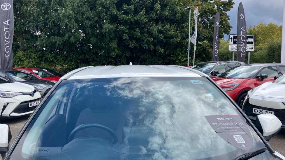 Toyota Yaris Cross 1.5 Hybrid Icon 5dr CVT Hybrid Estate - Image 29