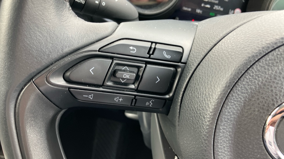 Toyota Yaris Cross 1.5 Hybrid Icon 5dr CVT Hybrid Estate - Image 41