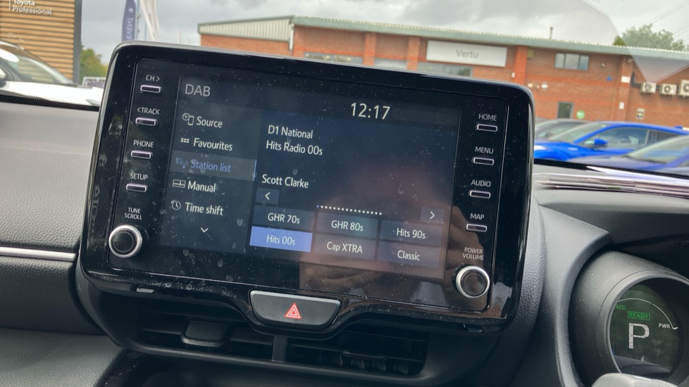 Toyota Yaris Cross 1.5 Hybrid Icon 5dr CVT Hybrid Estate - Image 48