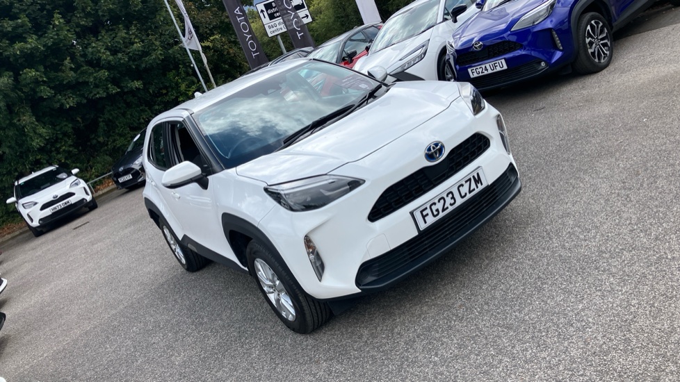 Toyota Yaris Cross 1.5 Hybrid Icon 5dr CVT Hybrid Estate - Image 50