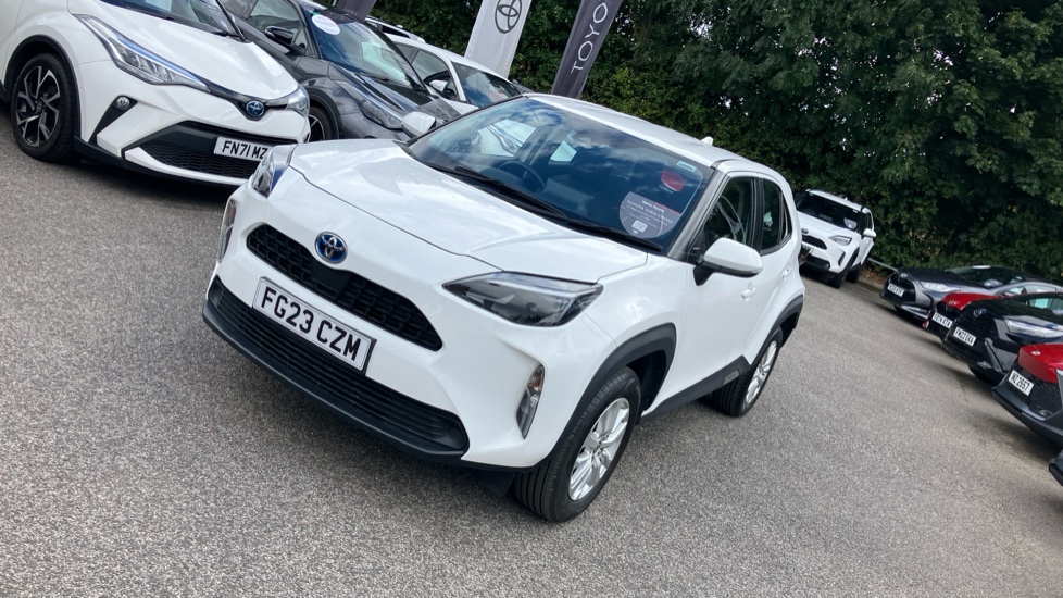 Toyota Yaris Cross 1.5 Hybrid Icon 5dr CVT Hybrid Estate - Image 51