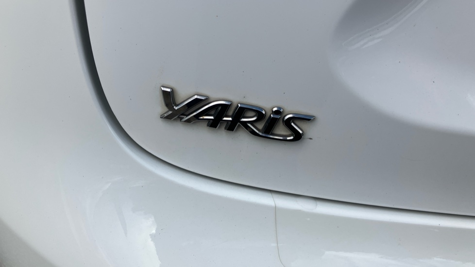 Toyota Yaris Cross 1.5 Hybrid Icon 5dr CVT Hybrid Estate - Image 58