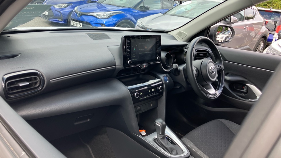 Toyota Yaris Cross 1.5 Hybrid Icon 5dr CVT Hybrid Estate - Image 66