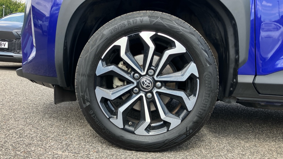 Toyota Yaris Cross 1.5 Hybrid Design 5dr CVT Hybrid Estate - Image 25