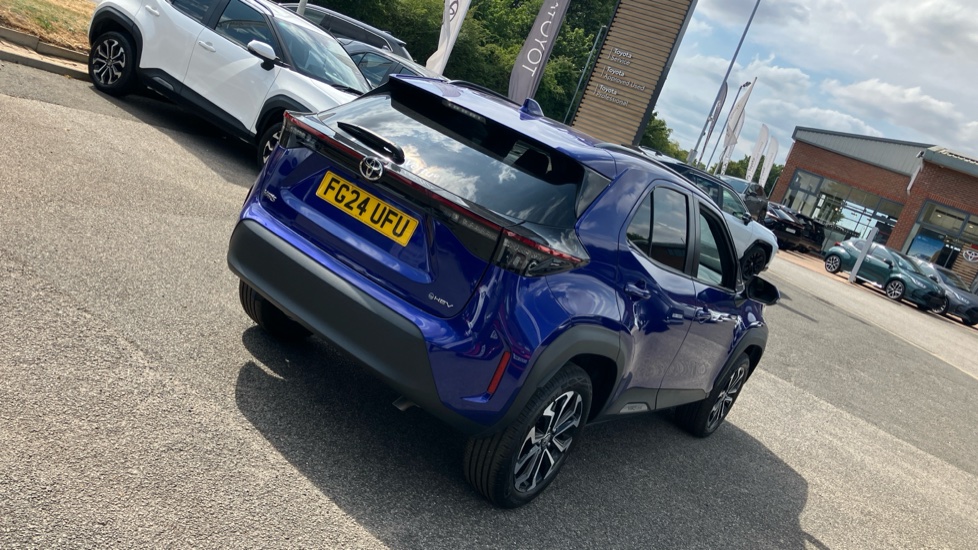 Toyota Yaris Cross 1.5 Hybrid Design 5dr CVT Hybrid Estate - Image 53