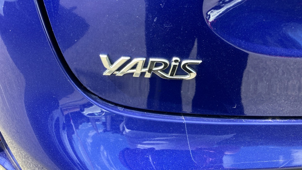 Toyota Yaris Cross 1.5 Hybrid Design 5dr CVT Hybrid Estate - Image 58