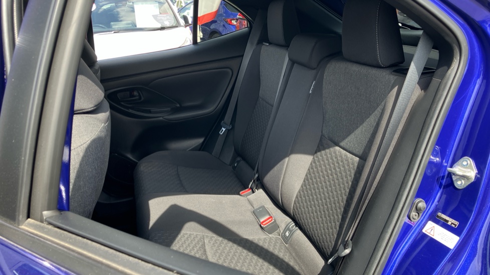 Toyota Yaris Cross 1.5 Hybrid Design 5dr CVT Hybrid Estate - Image 63