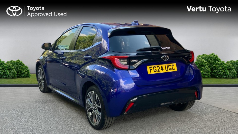 Toyota Yaris 1.5 Hybrid Excel 5dr CVT Hybrid Hatchback - Image 4