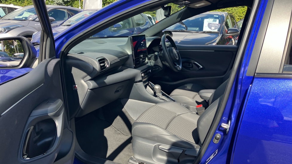 Toyota Yaris 1.5 Hybrid Excel 5dr CVT Hybrid Hatchback - Image 5