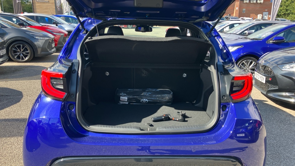 Toyota Yaris 1.5 Hybrid Excel 5dr CVT Hybrid Hatchback - Image 13