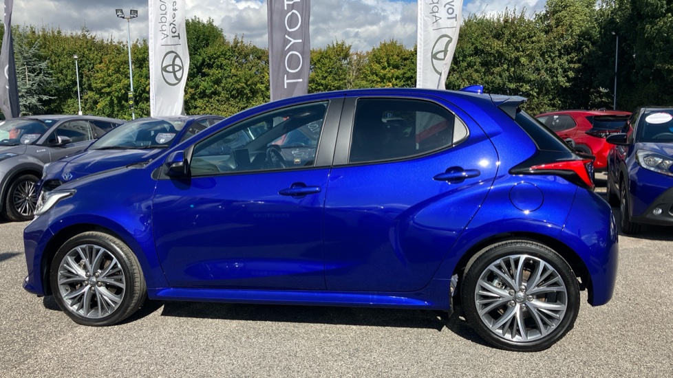 Toyota Yaris 1.5 Hybrid Excel 5dr CVT Hybrid Hatchback - Image 24