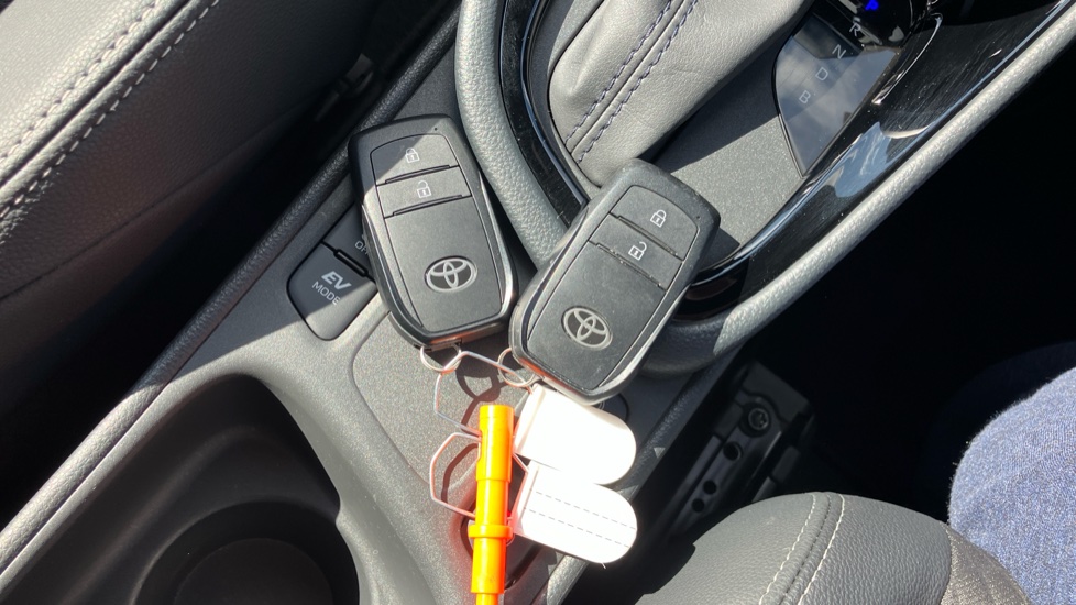 Toyota Yaris 1.5 Hybrid Excel 5dr CVT Hybrid Hatchback - Image 28