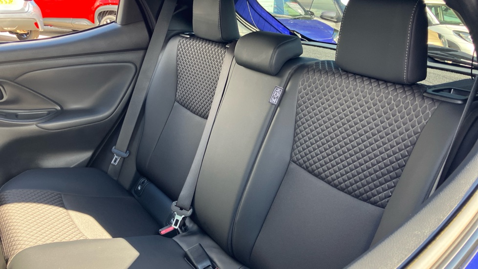 Toyota Yaris 1.5 Hybrid Excel 5dr CVT Hybrid Hatchback - Image 44