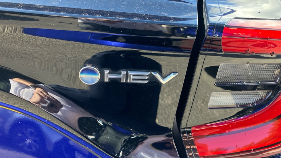 Toyota Yaris 1.5 Hybrid Excel 5dr CVT Hybrid Hatchback - Image 57