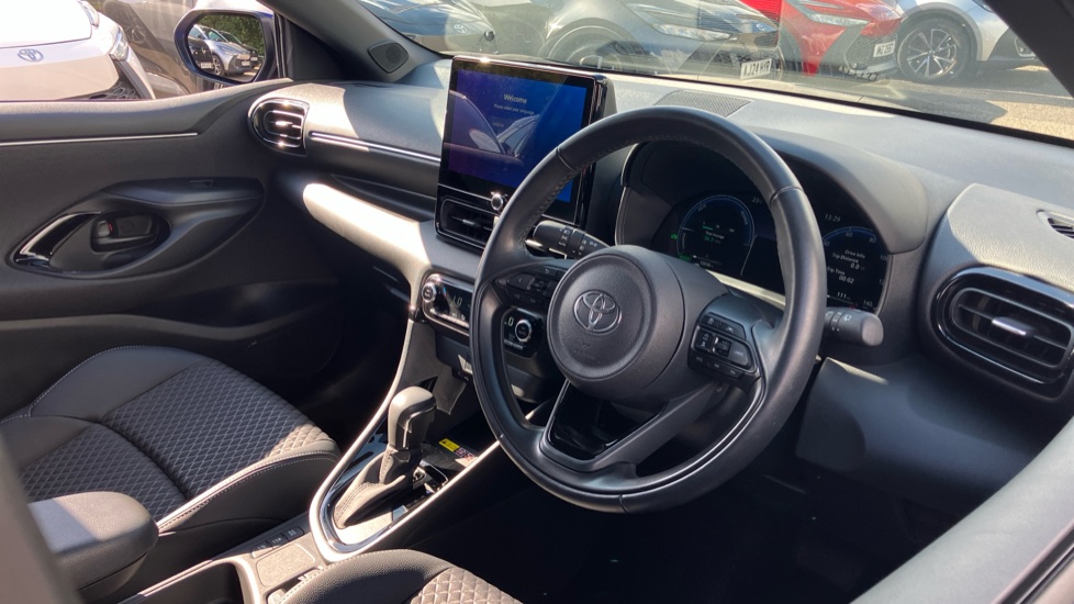 Toyota Yaris 1.5 Hybrid Excel 5dr CVT Hybrid Hatchback - Image 59