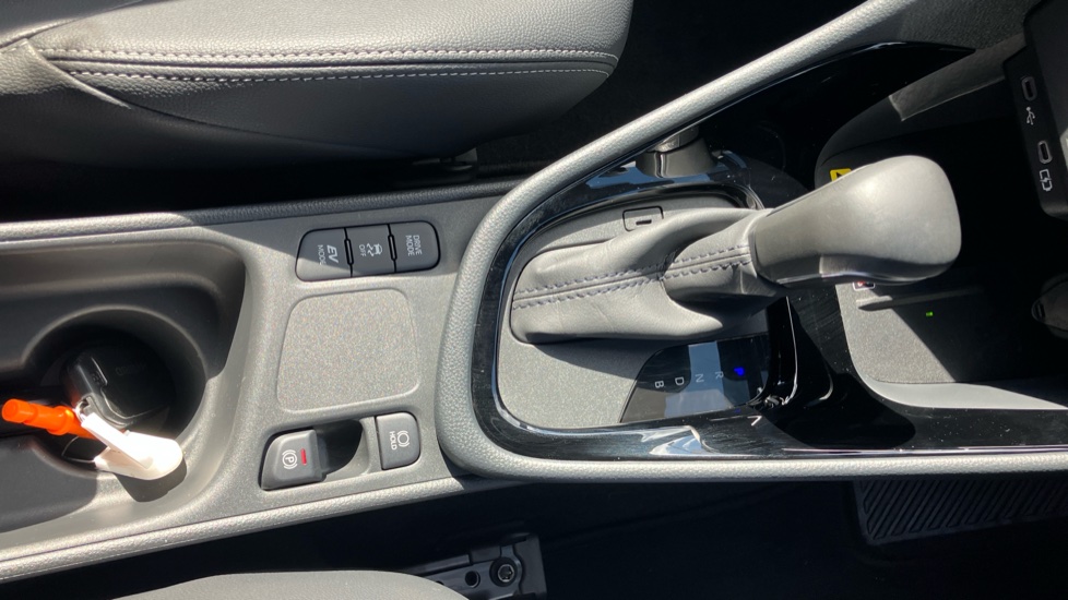 Toyota Yaris 1.5 Hybrid Excel 5dr CVT Hybrid Hatchback - Image 65