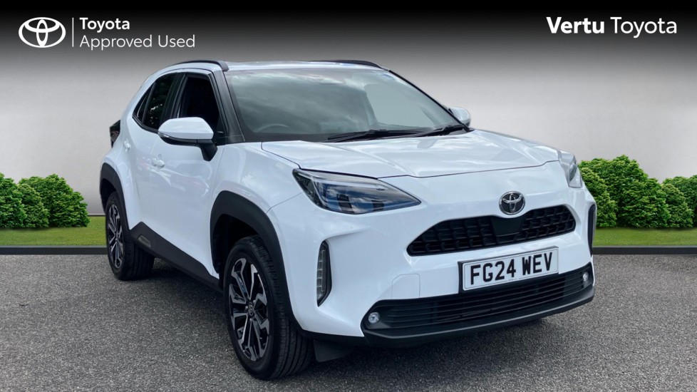Toyota Yaris Cross 1.5 Hybrid Design 5dr CVT Hybrid Estate - Image 1