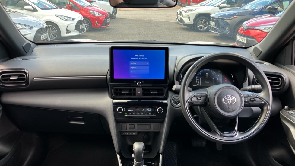 Toyota Yaris Cross 1.5 Hybrid Design 5dr CVT Hybrid Estate - Image 6