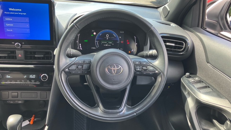 Toyota Yaris Cross 1.5 Hybrid Design 5dr CVT Hybrid Estate - Image 7