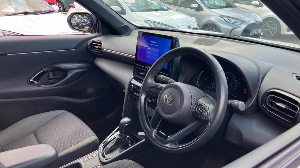 Toyota Yaris Cross 1.5 Hybrid Design 5dr CVT Hybrid Estate - Image 62