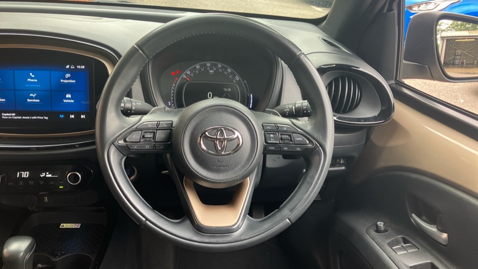 Toyota Aygo X 1.0 VVT-i Exclusive 5dr Auto Petrol Hatchback - Image 7