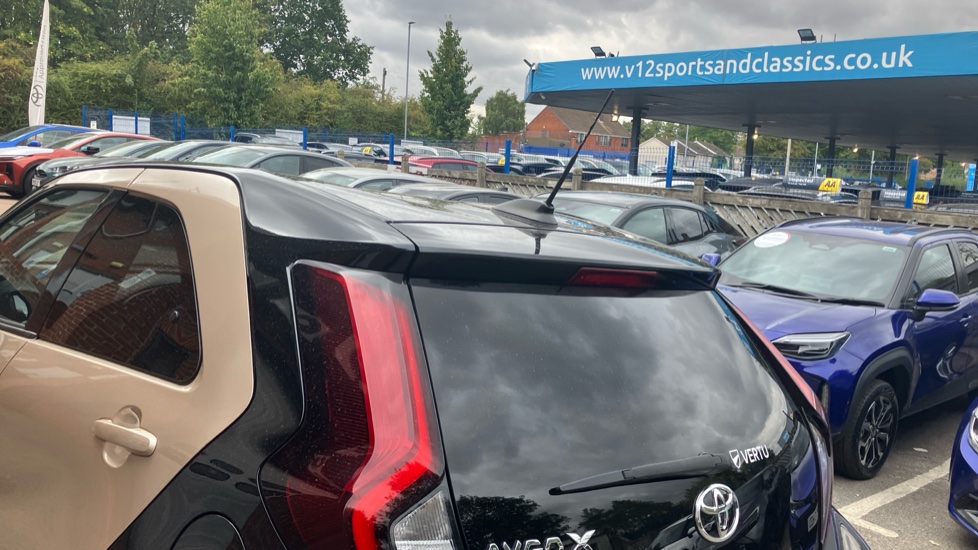 Toyota Aygo X 1.0 VVT-i Exclusive 5dr Auto Petrol Hatchback - Image 31
