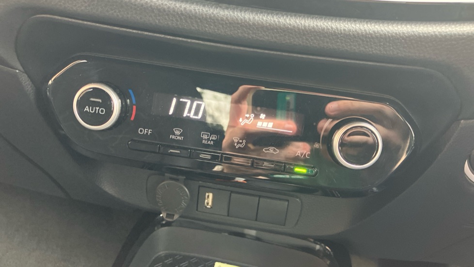 Toyota Aygo X 1.0 VVT-i Exclusive 5dr Auto Petrol Hatchback - Image 38