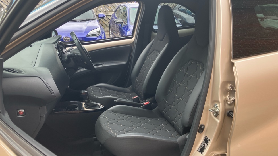 Toyota Aygo X 1.0 VVT-i Exclusive 5dr Auto Petrol Hatchback - Image 60