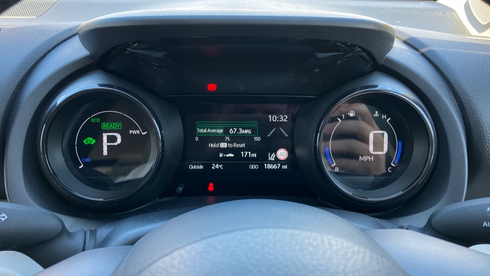 Toyota Yaris 1.5 Hybrid Excel 5dr CVT Hybrid Hatchback - Image 11